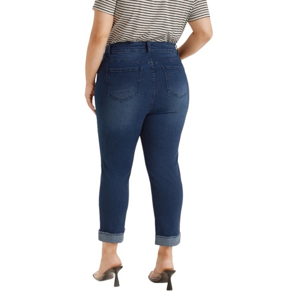 Bloomchic Solid Frayed Roll Hem High Rise Jeans NWT - Picture 3 of 8